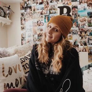 Meet your Posher, Belle